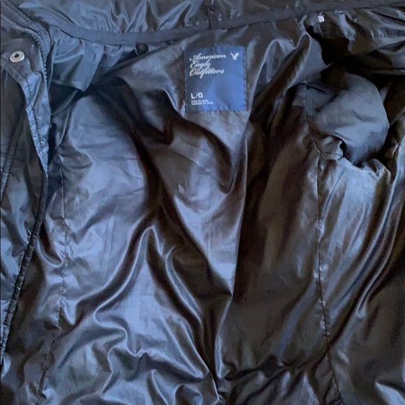 American Eagle Outfiffers black puffer jacket sz L - Picture 5 of 5